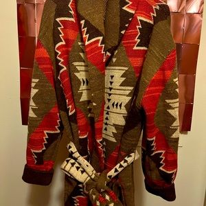 Beautiful Ralph Lauren like new Sweater , skirt suit !!!